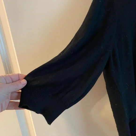 Black lightweight shrug - Picture 3 of 4